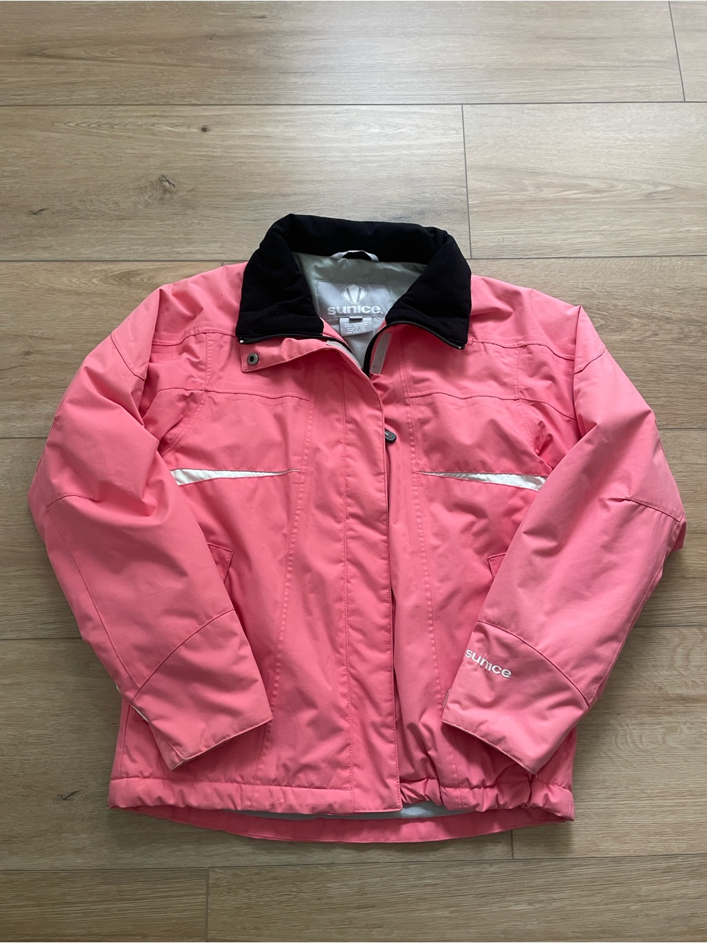 Sunice Winter Ski Jacket With Pink And Black Collar, Women S